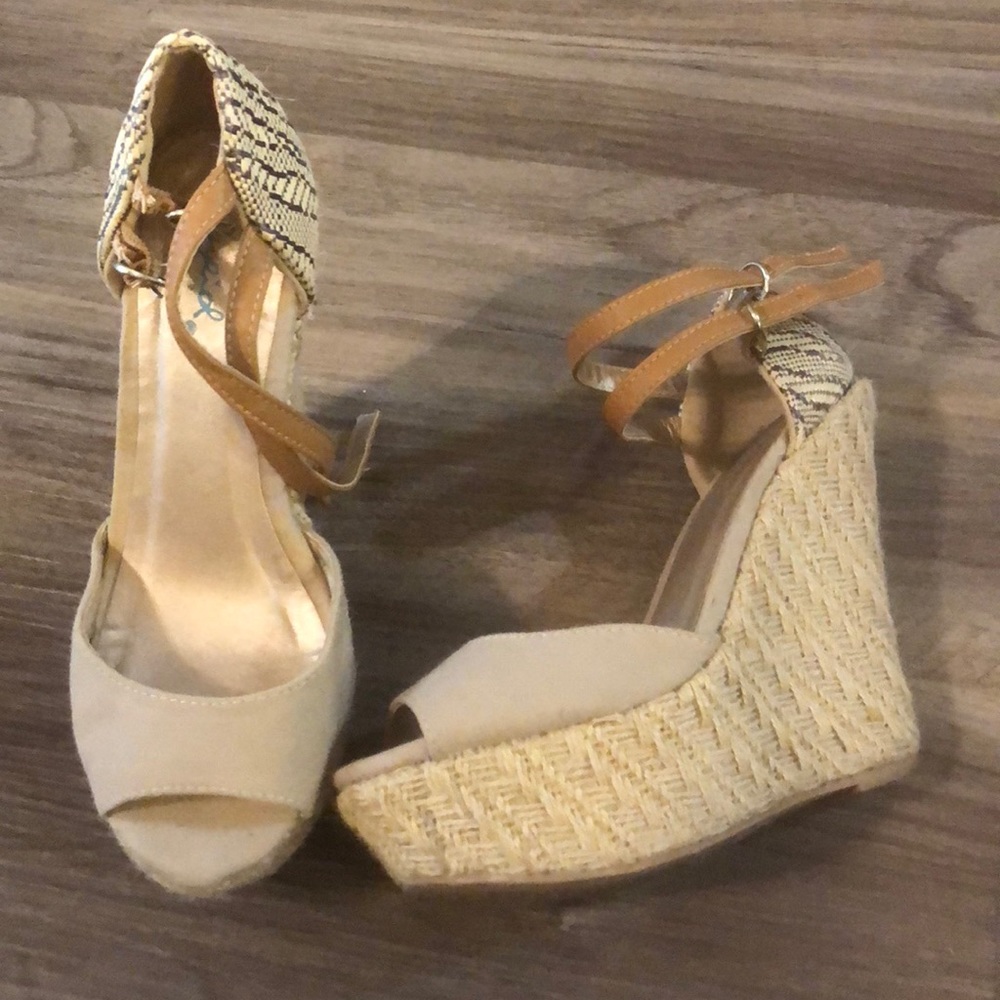Size 6 wedges